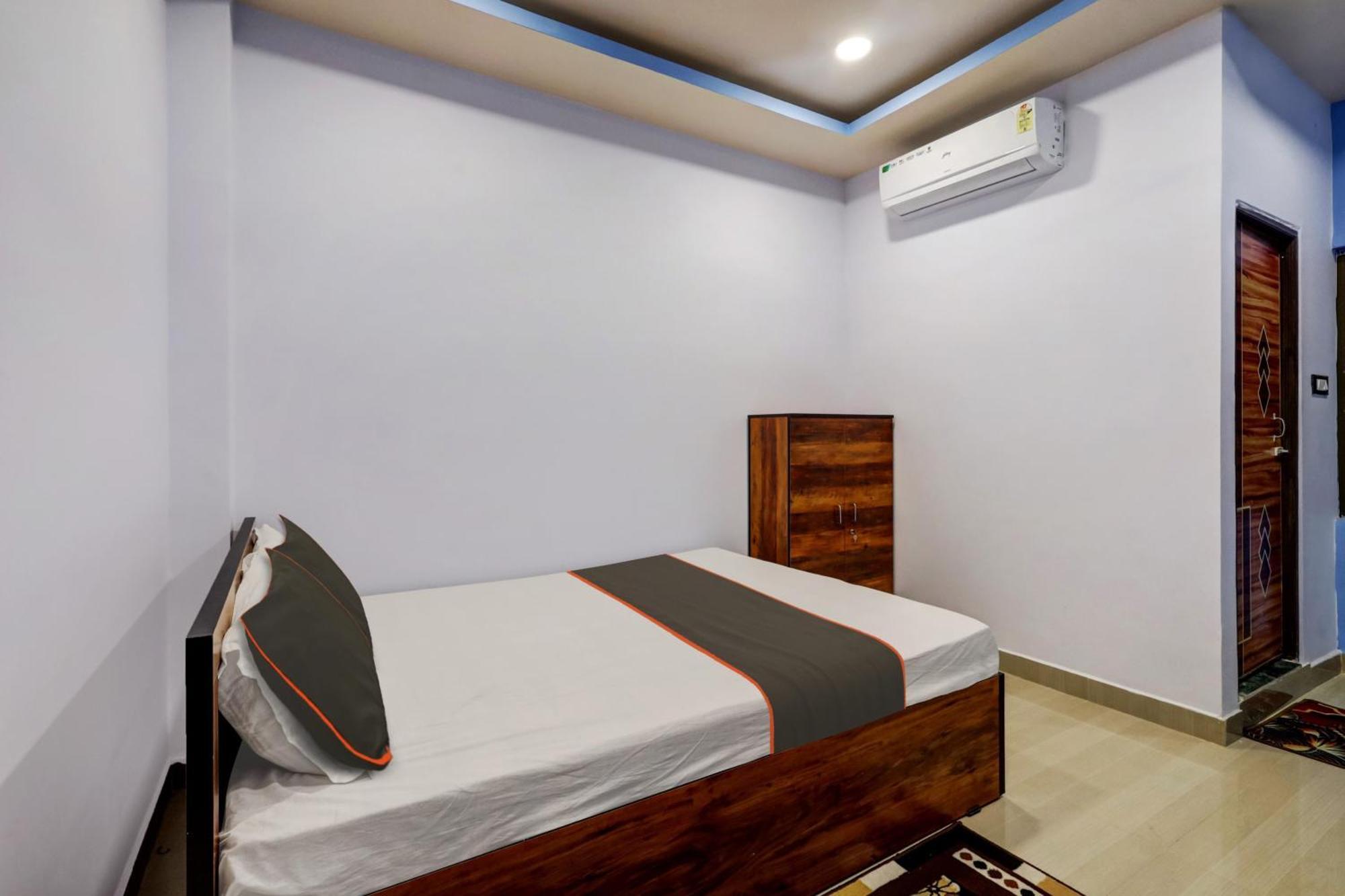 Collection O Ashirbad Lodge Guwahati Eksteriør billede