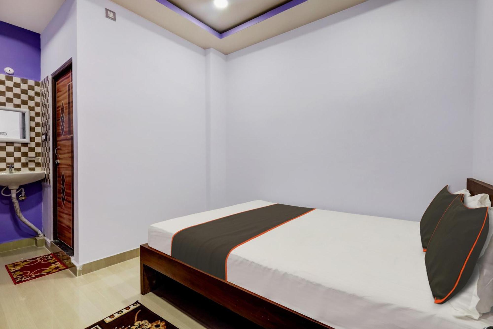Collection O Ashirbad Lodge Guwahati Eksteriør billede